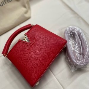 LV CAPUCINES MINI IN SCARLETT